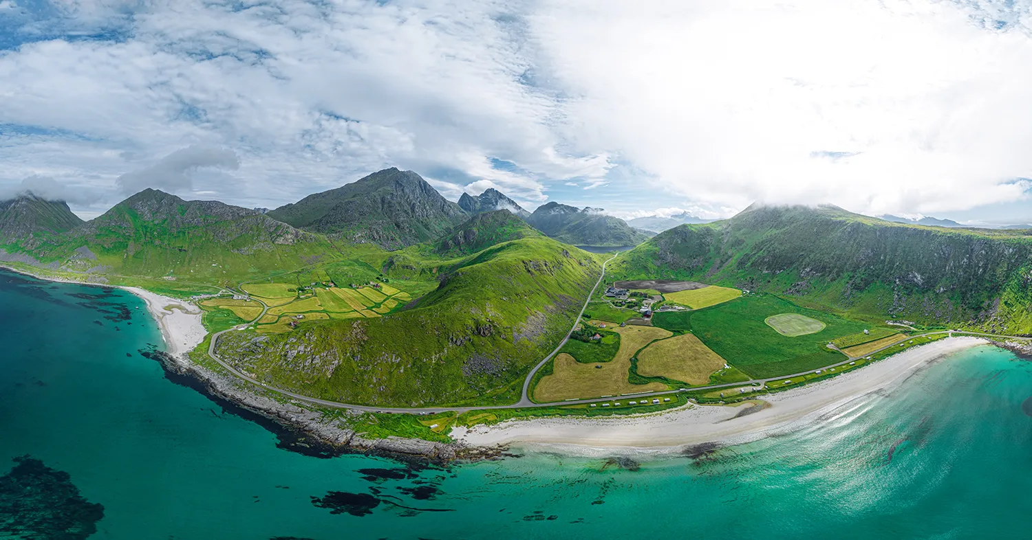 Preview image of a 360° photograph of a dreamy mountain landscape at Haukland and Vik beach, Lofoten, Norway